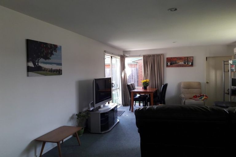 Photo of property in 8 York Tong Place, Addington, Christchurch, 8024