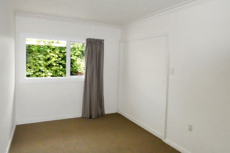 Photo of property in 8 Clonbern Place, Upper Riccarton, Christchurch, 8041