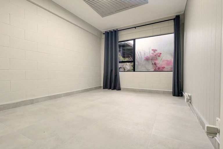 Photo of property in 5/48 Mcleod Road, Henderson, Auckland, 0612