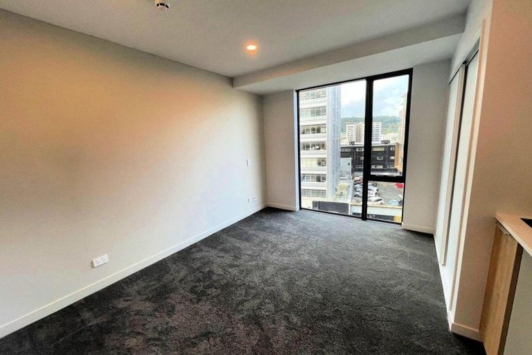Photo of property in Pinnacle Apartments, E703/160 Victoria Street, Te Aro, Wellington, 6011