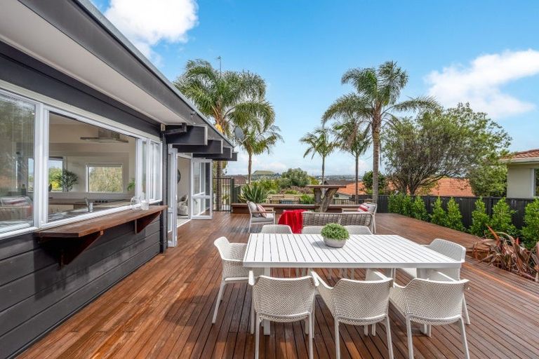 Photo of property in 22 Andrea Place, Sunnyhills, Auckland, 2010