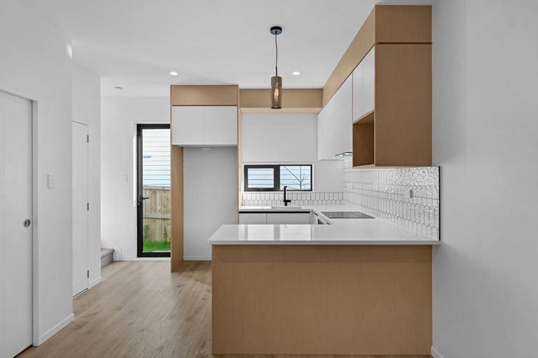 Photo of property in 26d Cape Road, Mangere, Auckland, 2022