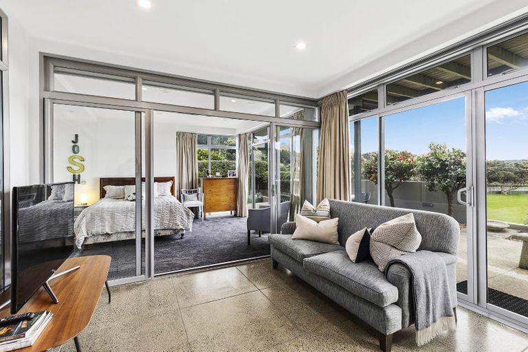 Photo of property in 63 Burnham Street, Seatoun, Wellington, 6022