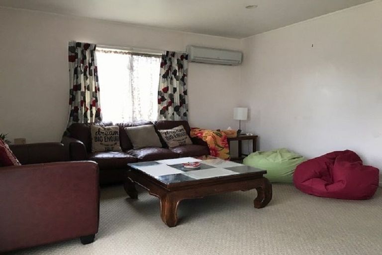 Photo of property in 3/28 Kelvin Road, Papakura, 2110