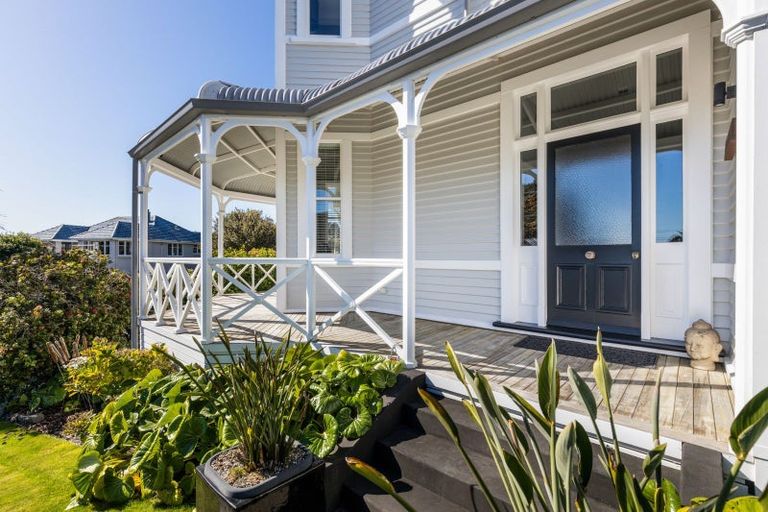 Photo of property in 149a Tukapa Street, Westown, New Plymouth, 4310