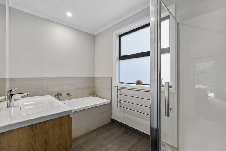 Photo of property in 15 Bob Carter Place, Welcome Bay, Tauranga, 3175