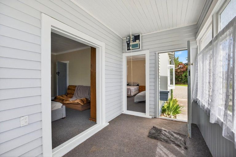 Photo of property in 12 Hampden Street, Murchison, 7007