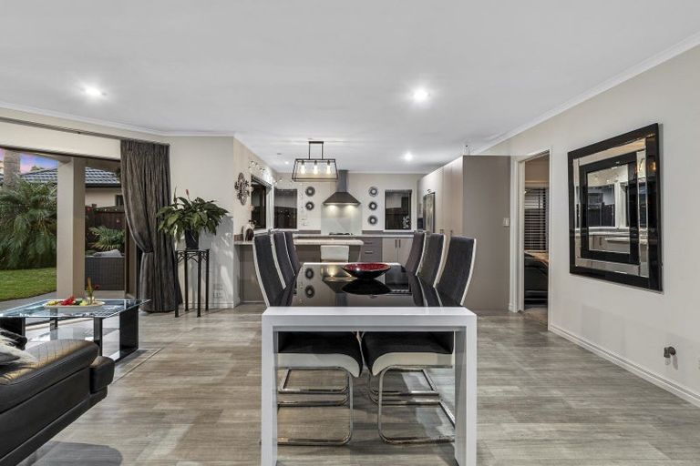 Photo of property in 16 Bermuda Drive, Papamoa Beach, Papamoa, 3118