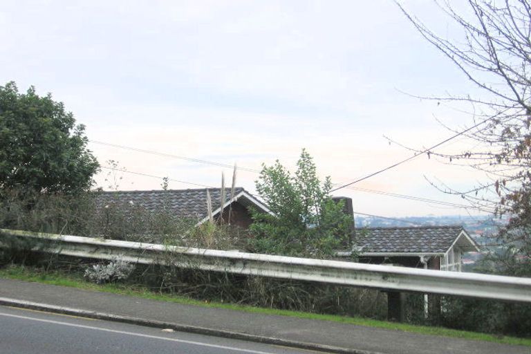 Photo of property in 61 Don Buck Road, Massey, Auckland, 0614