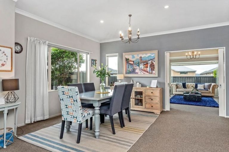 Photo of property in 15 Somerville Crescent, Aidanfield, Christchurch, 8025