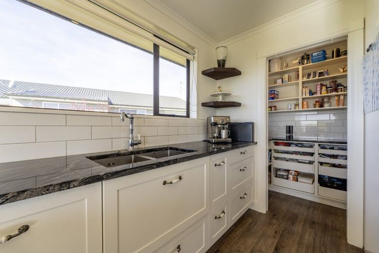 Photo of property in 25 Dampier Street, Oceanview, Timaru, 7910