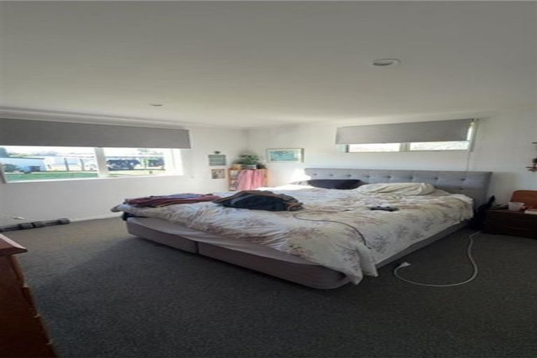 Photo of property in 99 Orchard West Road, Ngatea, 3503