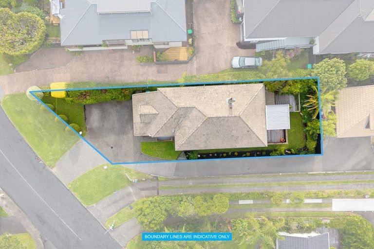 Photo of property in 1/23 Park Rise, Campbells Bay, Auckland, 0630