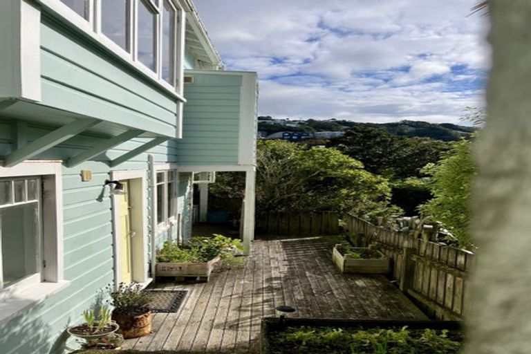 Photo of property in 26 Clarence Street, Brooklyn, Wellington, 6021