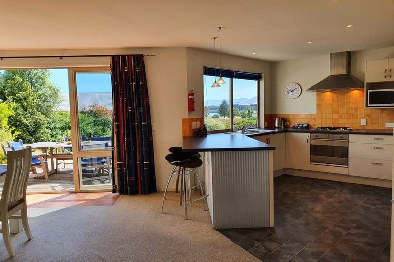 Photo of property in 27 Hamilton Drive, Lake Tekapo, 7999