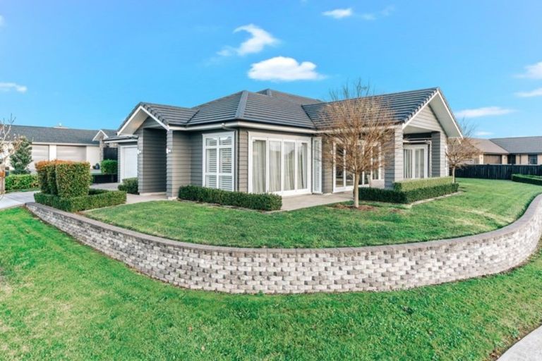 Photo of property in 2 Audrey Place, Flagstaff, Hamilton, 3210