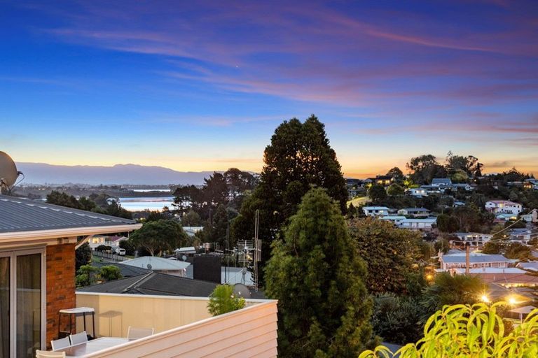 Photo of property in 138 Bellevue Road, Brookfield, Tauranga, 3110