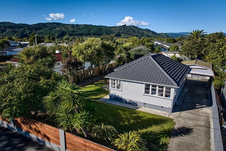 Photo of property in 6 Whakatiki Street, Trentham, Upper Hutt, 5018
