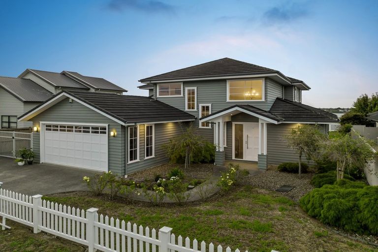 Photo of property in 13 Milano Boulevard, Karaka, Papakura, 2113