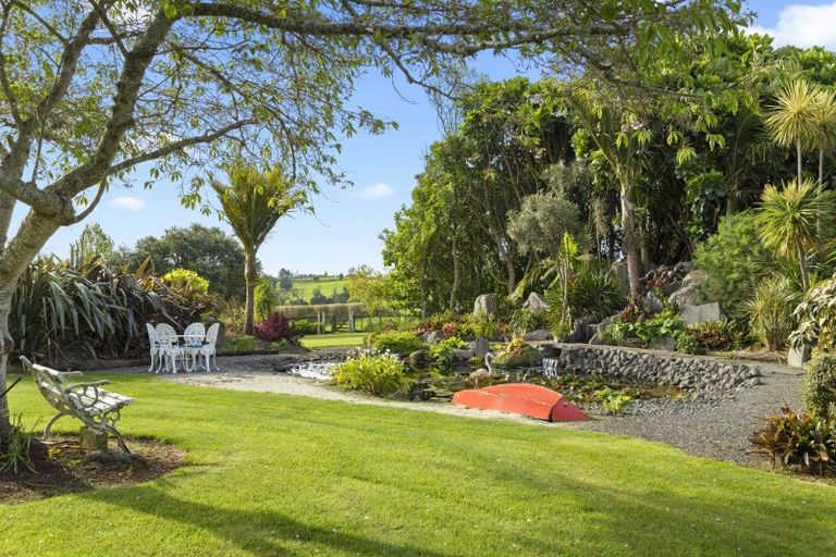 Photo of property in 21 Grace James Road, Pukekohe, 2120