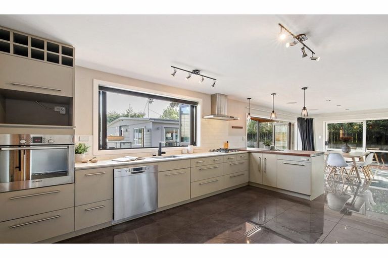 Photo of property in 33 Burnett Street, Oxford, 7430