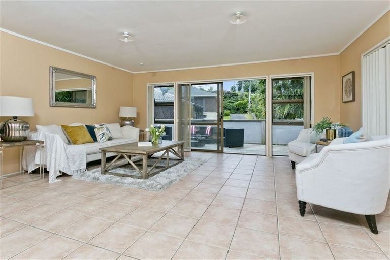 Photo of property in 3/24 Harley Road, Hauraki, Auckland, 0622