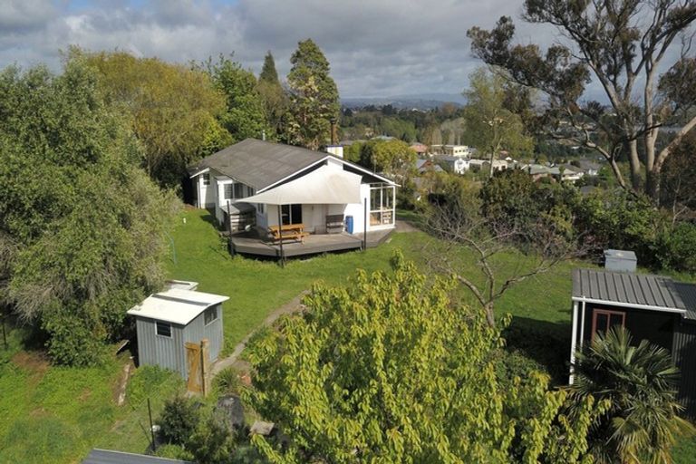 Photo of property in 27 Waikite Road, Welcome Bay, Tauranga, 3112