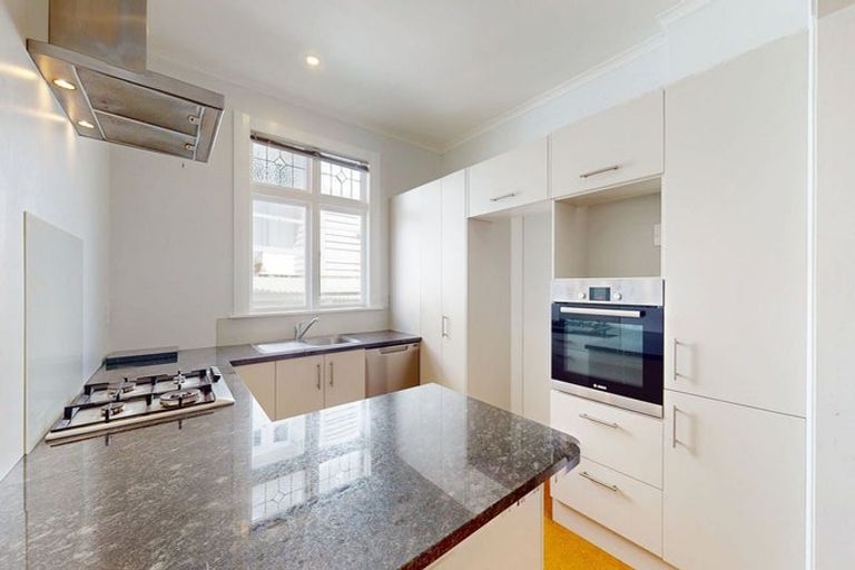 Photo of property in 7 Hoggard Street, Vogeltown, Wellington, 6021