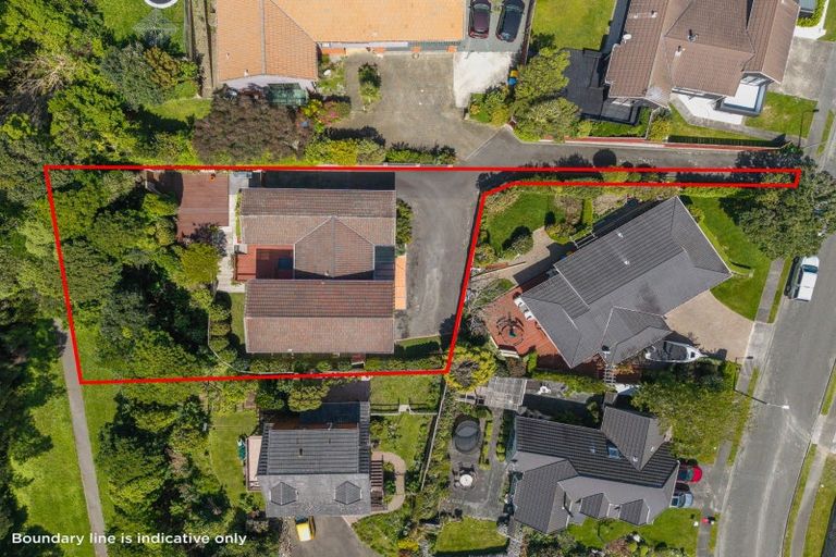 Photo of property in 9 Kinnel Grove, Papakowhai, Porirua, 5024