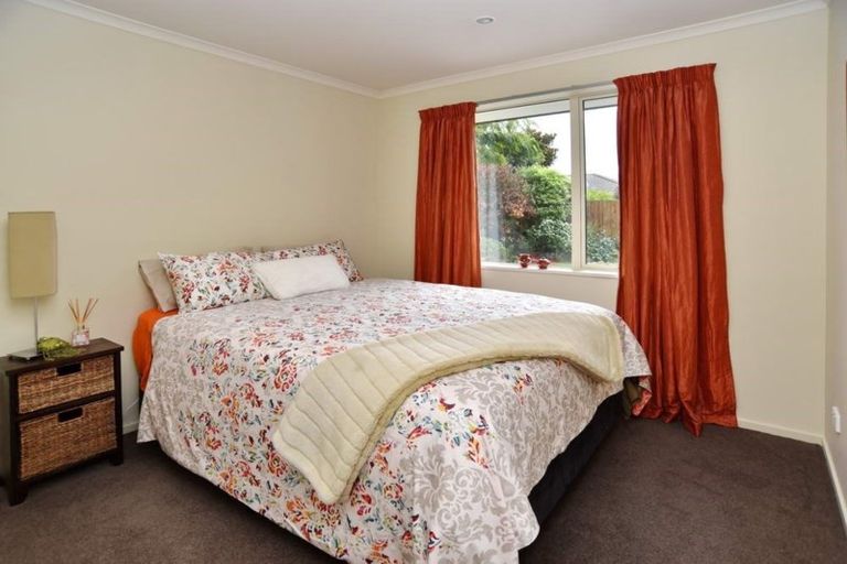 Photo of property in 26b Paget Drive, Woodend, 7610