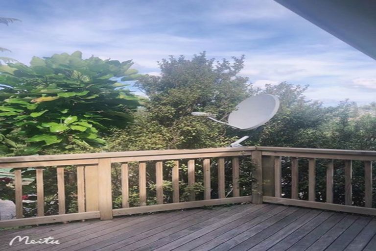 Photo of property in 1/48 Noeleen Street, Glenfield, Auckland, 0629