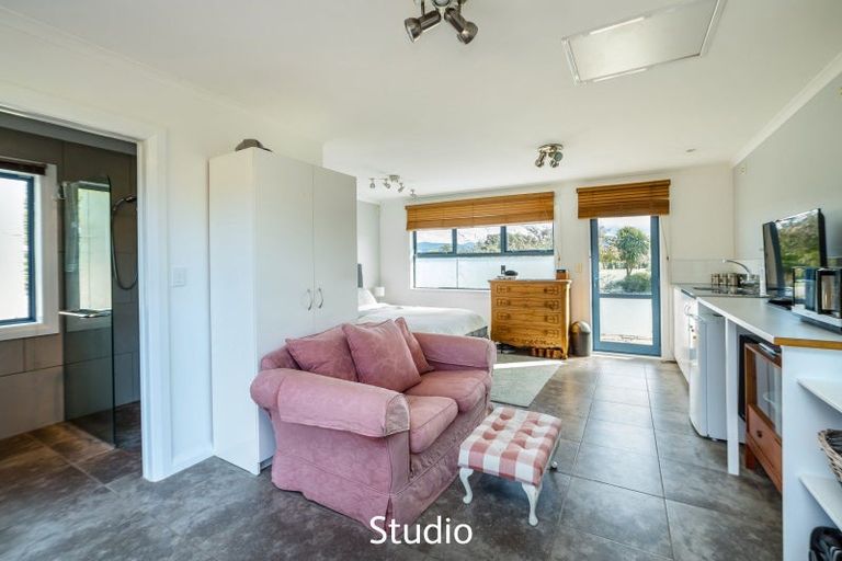 Photo of property in 4 Endelave Way, Carterton, 5713