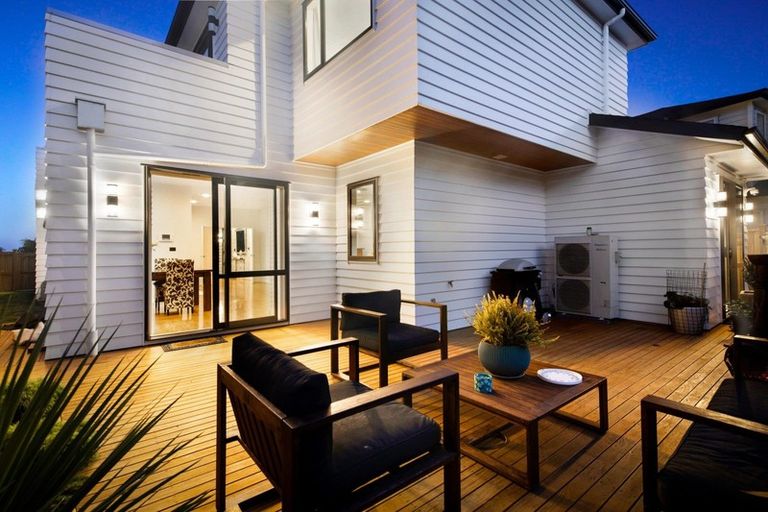 Photo of property in 40 Bounty Road, Long Bay, Auckland, 0630