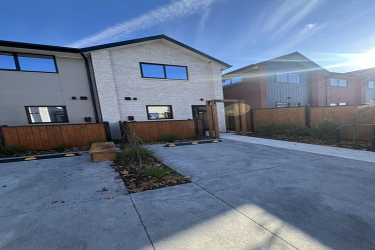 Photo of property in 1/9 Matata Place, Dallington, Christchurch, 8061