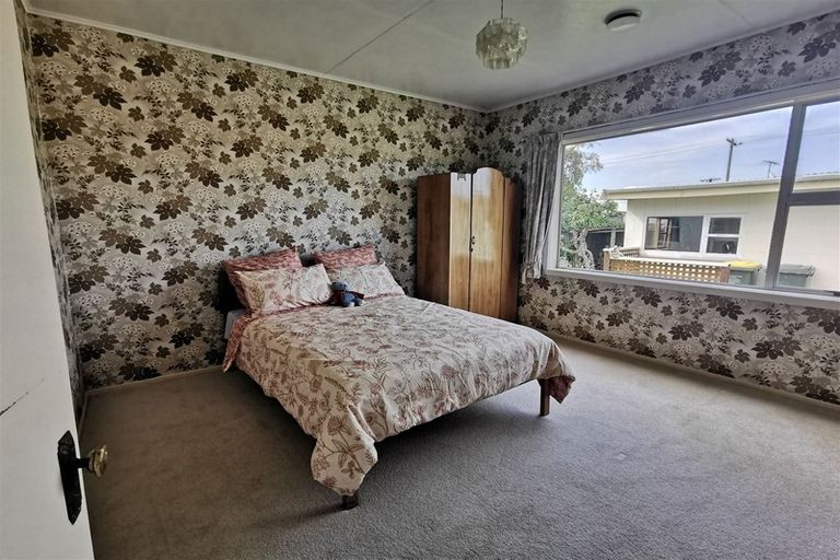 Photo of property in 16 Queen Street, Milton, 9220