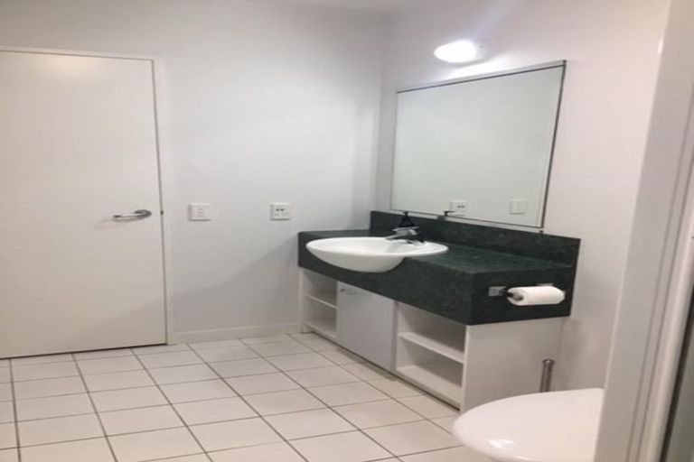 Photo of property in Dixonlane Apartments, 8/7 Feltex Lane, Te Aro, Wellington, 6011