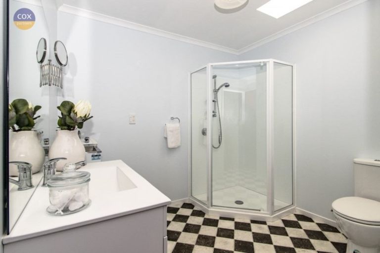 Photo of property in 1/2 Trigg Crescent, Taradale, Napier, 4112