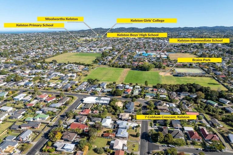 Photo of property in 7 Cobham Crescent, Kelston, Auckland, 0602