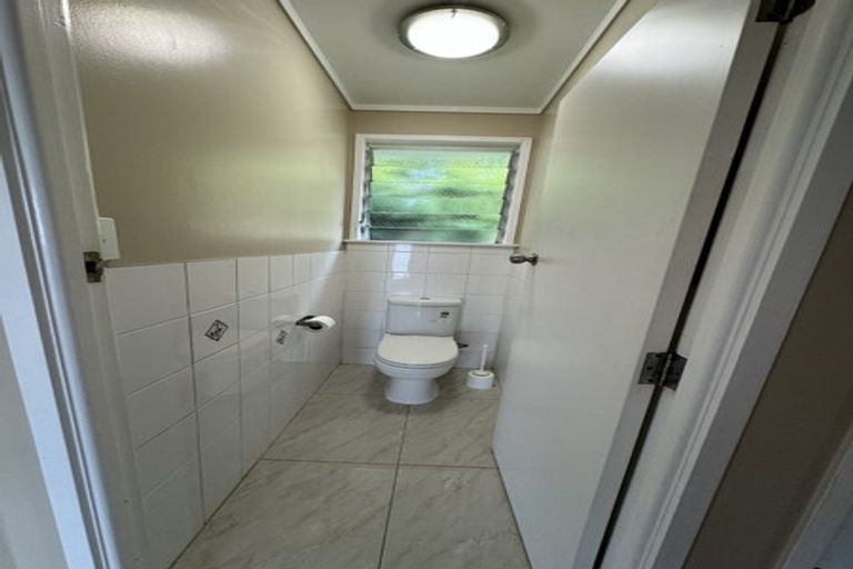 Photo of property in 36 Stanley Road, Glenfield, Auckland, 0629