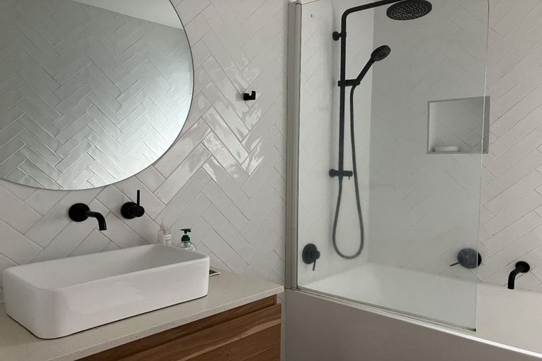 Photo of property in 3/15 East Coast Road, Milford, Auckland, 0620