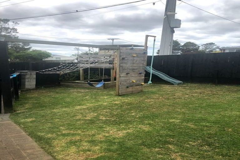 Photo of property in 36 Stanley Road, Glenfield, Auckland, 0629