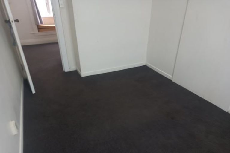 Photo of property in 135 Wallace Street, Mount Cook, Wellington, 6021