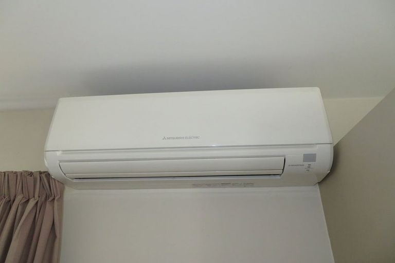 Photo of property in 6 Melville Street, Tawa, Wellington, 5028