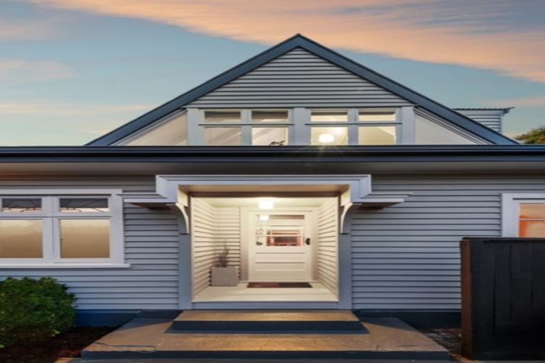 Photo of property in 1/53 Aorangi Road, Bryndwr, Christchurch, 8053