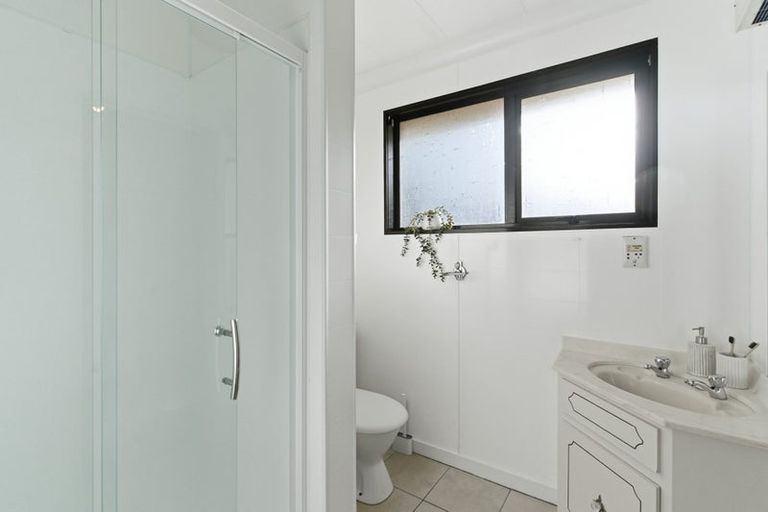 Photo of property in 16 Fernbrook Place, Mairehau, Christchurch, 8013