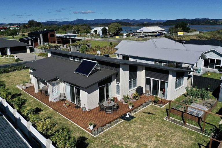 Photo of property in 4 Harry Court, Ohope, 3121