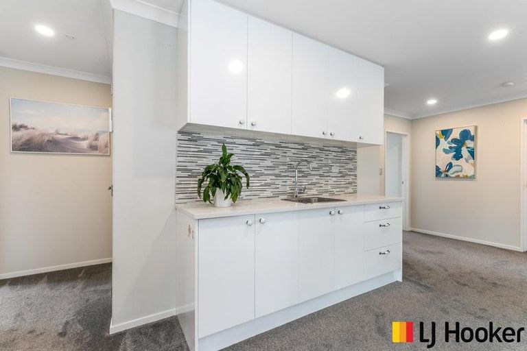 Photo of property in 41 Cloonlyon Drive, Flat Bush, Auckland, 2019