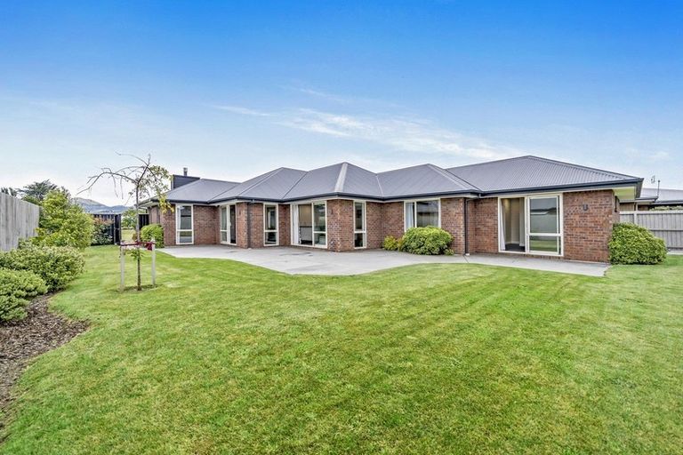 Photo of property in 17 Josephine Crescent, Aidanfield, Christchurch, 8025