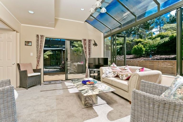 Photo of property in 9 Hobson Heights Road, Lucas Heights, Auckland, 0632