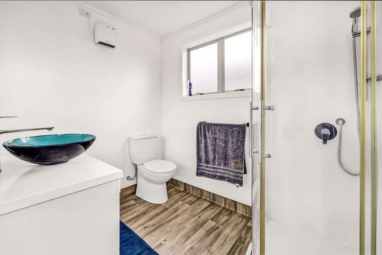 Photo of property in 219 South Road, Hawera, 4610